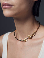 Rose Chocker