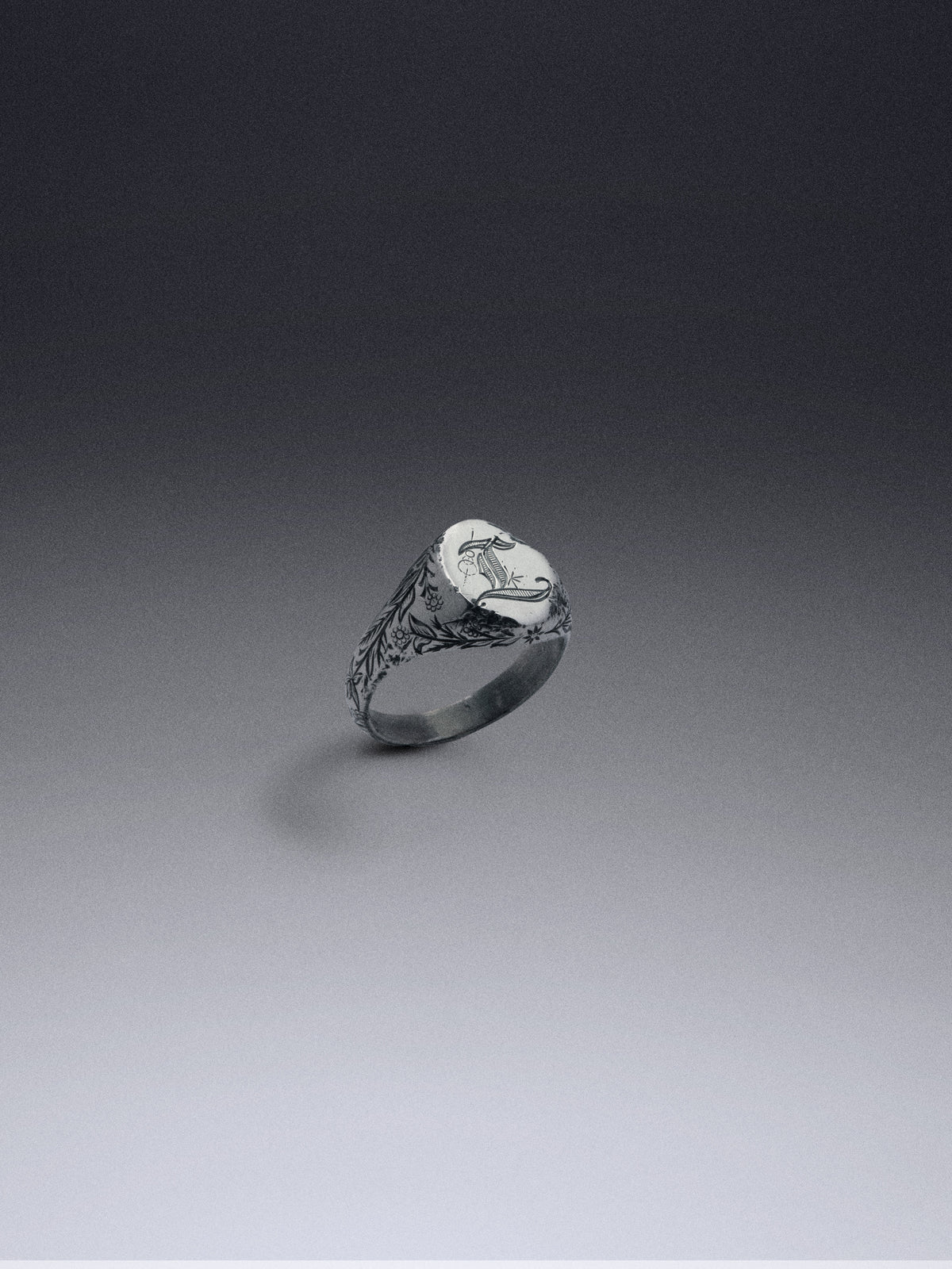 Chevalier Ring